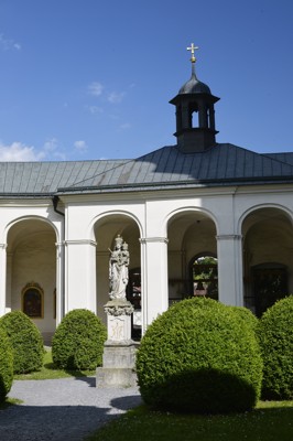 kostel Křtiny - ambity